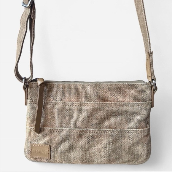 NWOT TOMS Beige Crossbody Bag with Adjustable Strap and Multiple Pockets - Picture 3 of 8